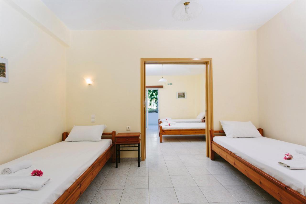 Hotel Loula Rooms And Apartments Kamena Vourla Exterior photo