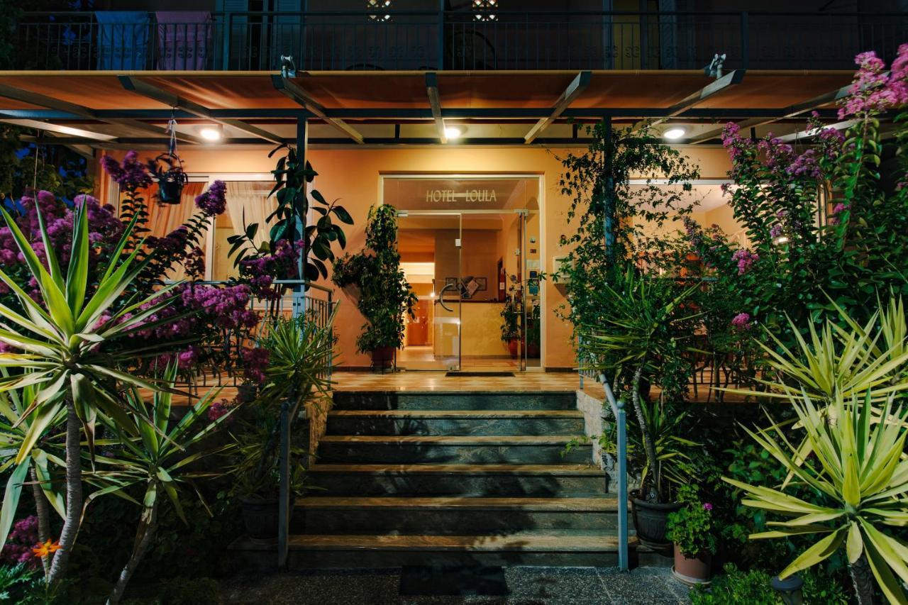 Hotel Loula Rooms And Apartments Kamena Vourla Exterior photo